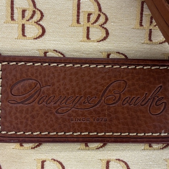 Dooney & Bourke Vintage Signature Tan and Brown Tote with original coin case - Picture 10 of 11